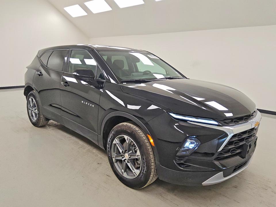 Продажа на аукционе авто 2026 Chevrolet Blazer, vin: 3GNKBCR45TS153813, номер лота: 61582696