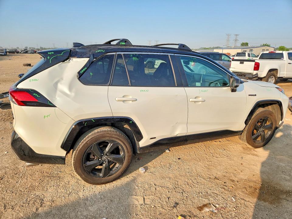 60667686 :رقم المزاد ، 4T3E6RFV8MU040579 vin ، 2021 Toyota Rav4 مزاد بيع