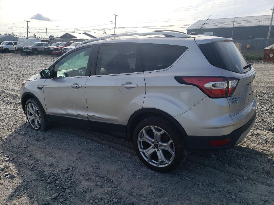 63147976 :رقم المزاد ، 1FMCU9J95HUA70239 vin ، 2017 Ford Escape مزاد بيع