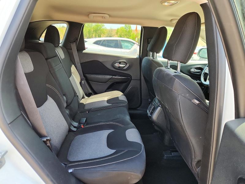 63567006 :رقم المزاد ، 1C4PJMCS7EW219316 vin ، 2014 Jeep Cherokee مزاد بيع
