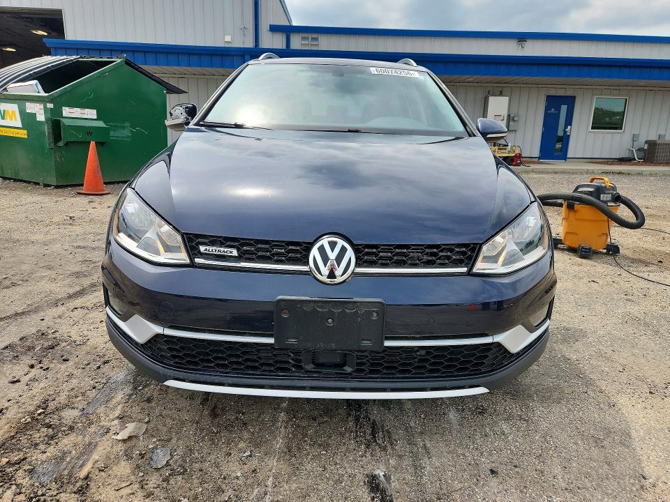 Продажа на аукционе авто 2017 Volkswagen Golf Alltrack, vin: 3VWH17AU1HM538786, номер лота: 60074256