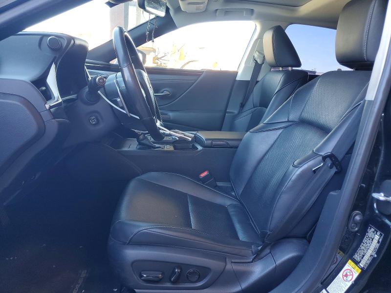62246626 :رقم المزاد ، JTHB21B1XK2042275 vin ، 2019 Lexus Es مزاد بيع