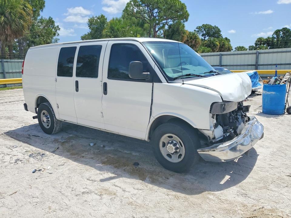 61543246 :رقم المزاد ، 1GCWGFCAXE1141253 vin ، 2014 Chevrolet Express G2500 مزاد بيع
