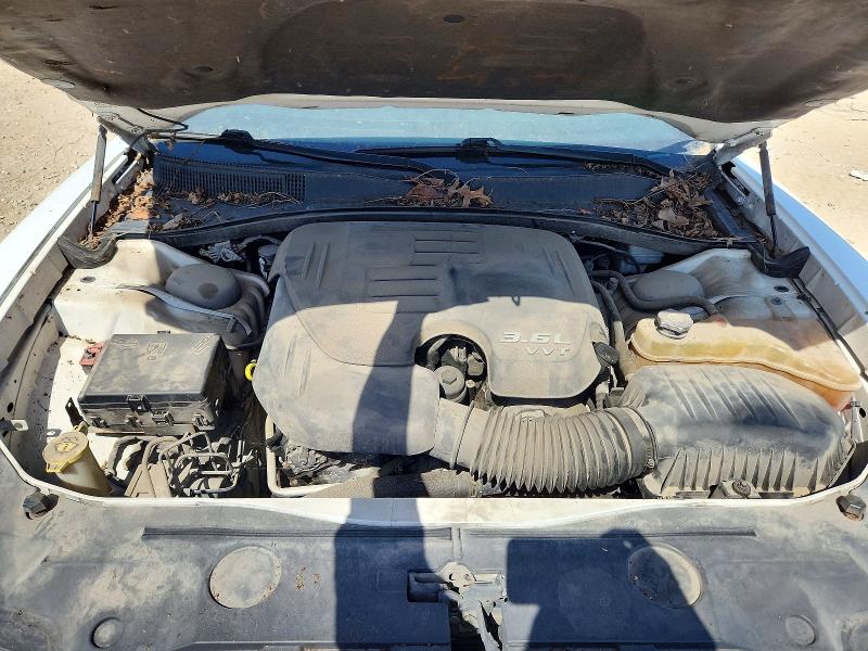 61789786 :رقم المزاد ، 2B3CL3CG9BH586907 vin ، 2011 Dodge Charger مزاد بيع