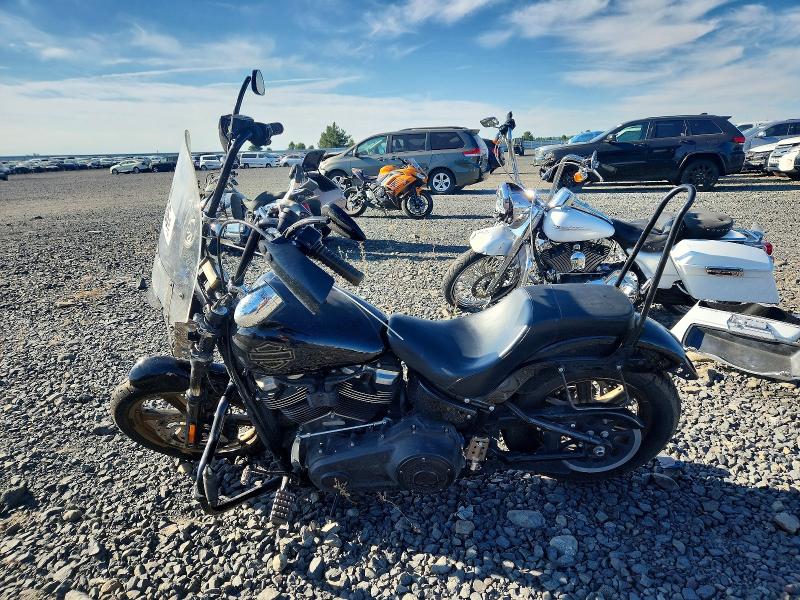60787136 :رقم المزاد ، 1HD1YJJ15JC029650 vin ، 2018 Harley-davidson Fxbb مزاد بيع