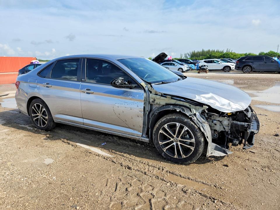Продажа на аукционе авто 2024 Volkswagen Jetta, vin: 3VWBM7BU6RM037275, номер лота: 61232756