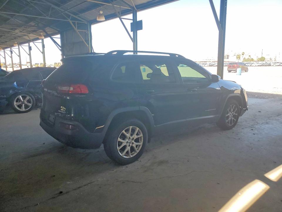 Продажа на аукционе авто 2017 Jeep Cherokee, vin: 1C4PJLAB0HW669326, номер лота: 63082206