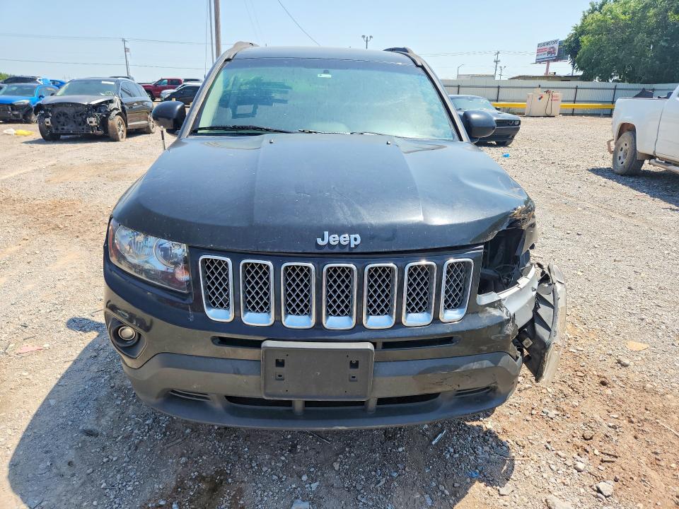 61228206 :رقم المزاد ، 1C4NJDEB0HD191556 vin ، 2017 Jeep Compass مزاد بيع