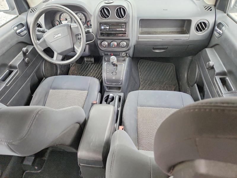 85981085 :رقم المزاد ، 1J4NF4FB9AD512655 vin ، 2010 Jeep Compass مزاد بيع