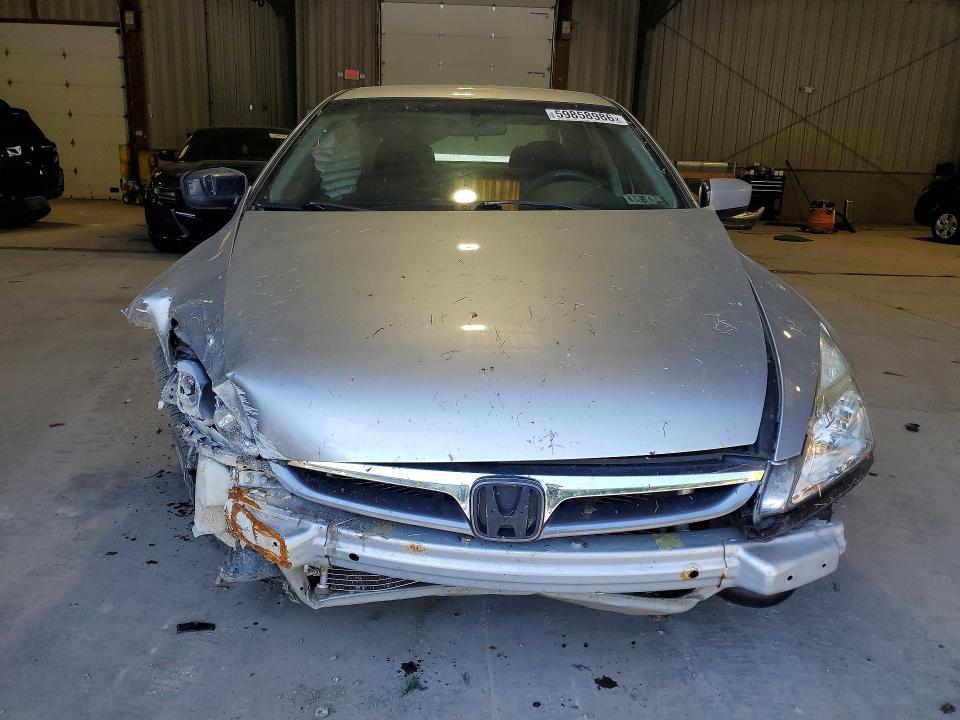 59858986 :رقم المزاد ، 1HGCM56317A144274 vin ، 2007 Honda Accord مزاد بيع