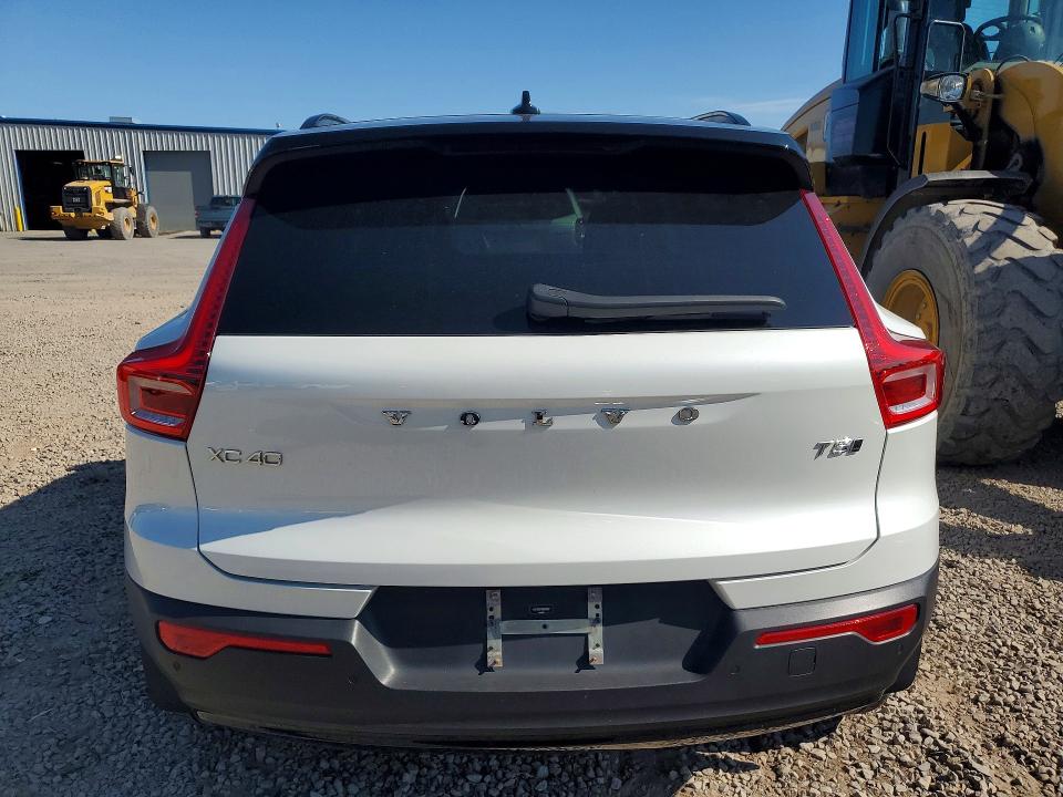 Продажа на аукционе авто 2021 Volvo Xc40, vin: YV4162UM1M2616857, номер лота: 61702196