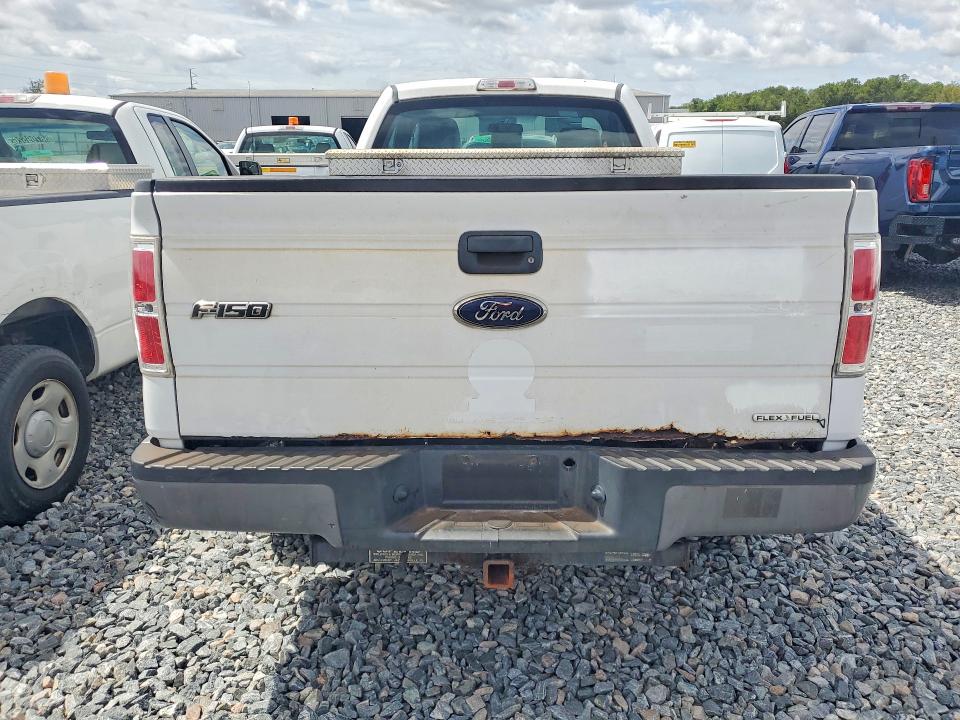 58824146 :رقم المزاد ، 1FTMF1CM7EKG03074 vin ، 2014 Ford F150 مزاد بيع
