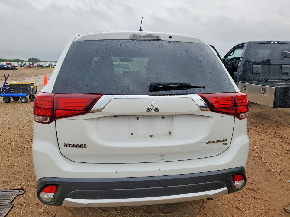 61308546 :رقم المزاد ، JA4AD3A34GZ009755 vin ، 2016 Mitsubishi Outlander مزاد بيع