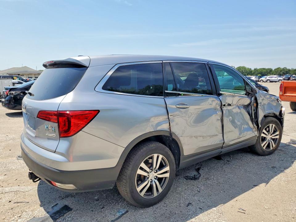 62666286 :رقم المزاد ، 5FNYF6H57HB049469 vin ، 2017 Honda Pilot مزاد بيع
