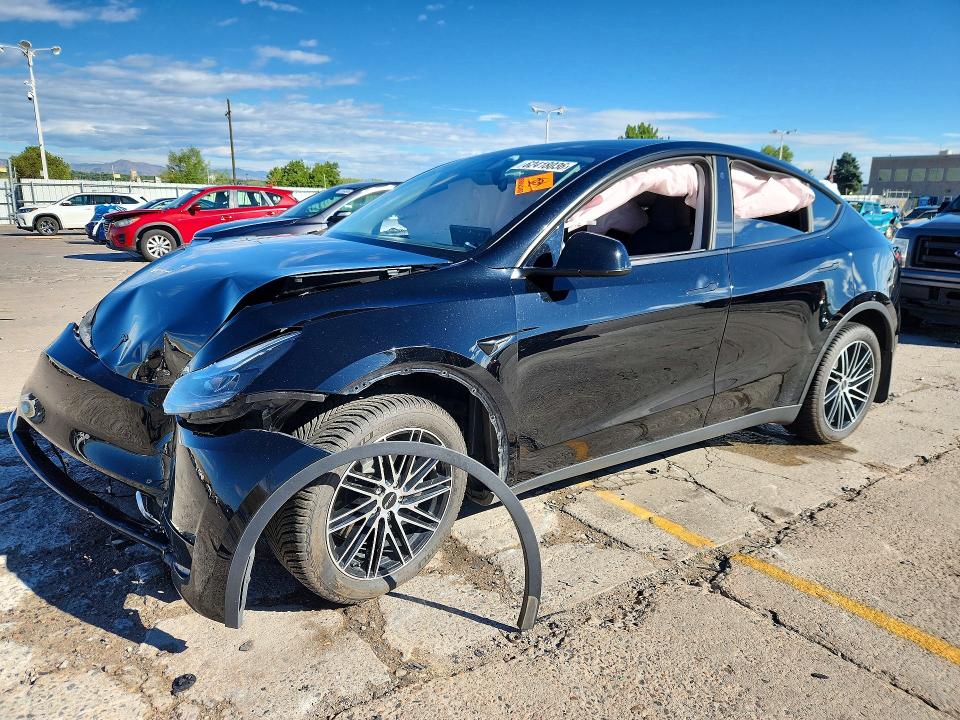 62418036 :رقم المزاد ، 7SAYGDEE4PF711290 vin ، 2023 Tesla Model Y مزاد بيع