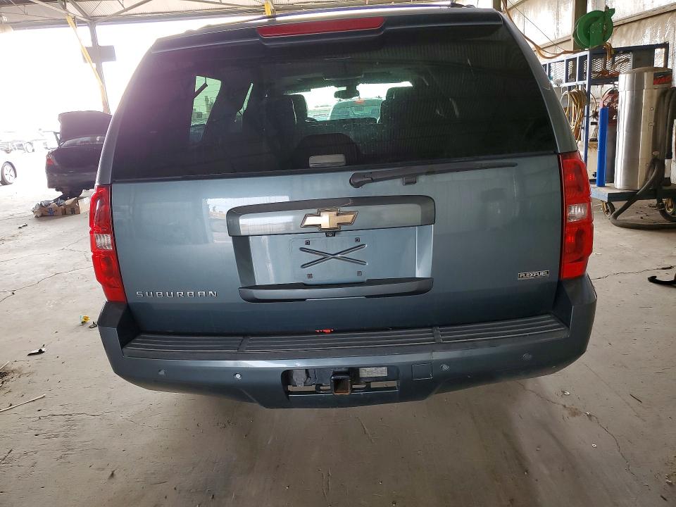 2008 Chevrolet Suburban მანქანა იყიდება აუქციონზე, vin: 3GNFC16088G209225, აუქციონის ნომერი: 61366976