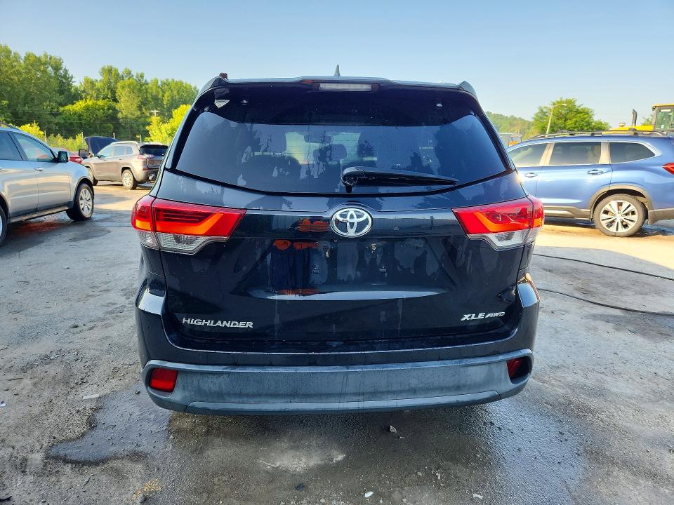 Продажа на аукционе авто 2017 Toyota Highlander, vin: 5TDJZRFH6HS409544, номер лота: 58654106
