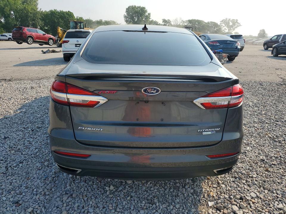 63130086 :رقم المزاد ، 3FA6P0D93LR192345 vin ، 2020 Ford Fusion مزاد بيع