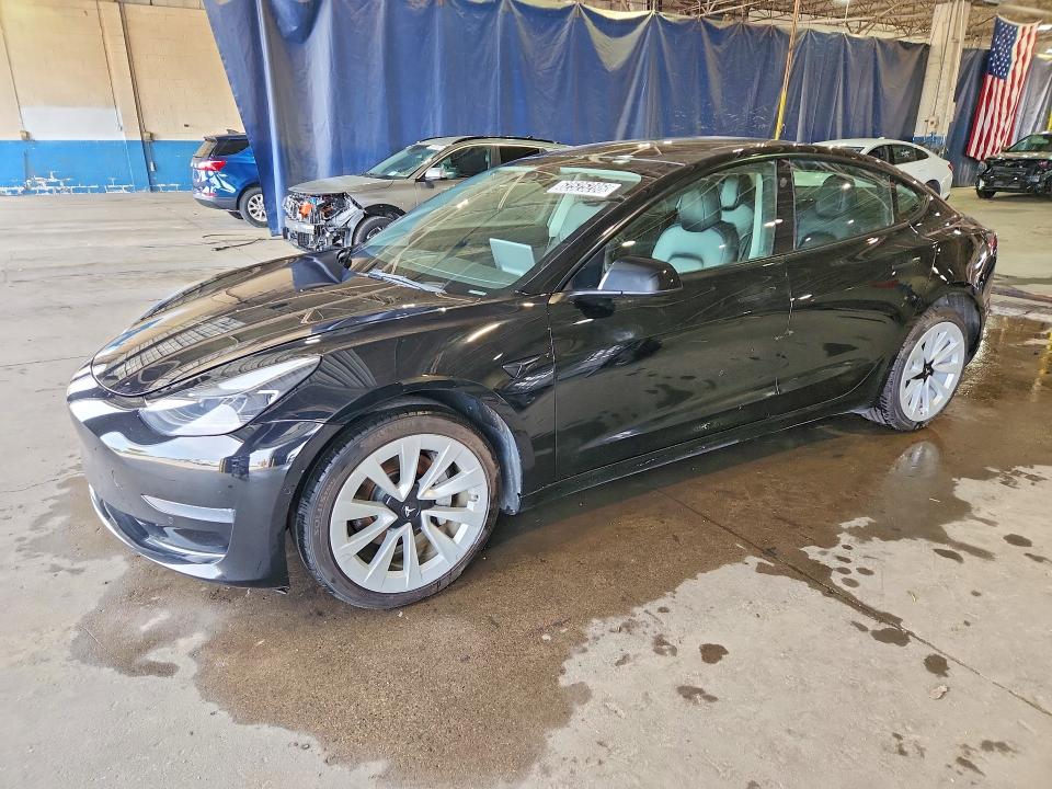 62525286 :رقم المزاد ، 5YJ3E1EAXNF188637 vin ، 2022 Tesla Model 3 مزاد بيع