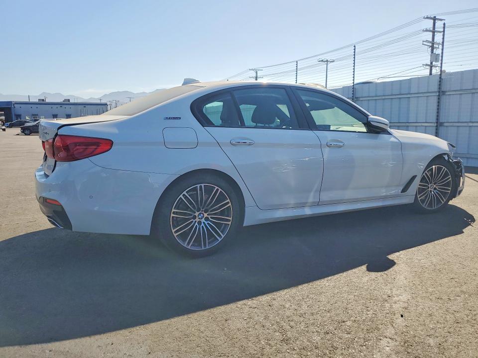 2018 Bmw 530e მანქანა იყიდება აუქციონზე, vin: WBAJA9C50JB252749, აუქციონის ნომერი: 61389246