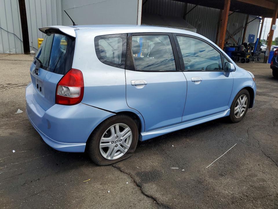 Продажа на аукционе авто 2008 Honda Fit, vin: JHMGD38658S033779, номер лота: 62513876