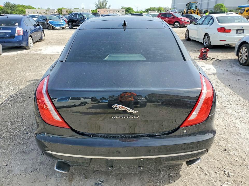 Продажа на аукционе авто 2017 Jaguar Xjl, vin: SAJWJ2GD5H8W08980, номер лота: 60040906