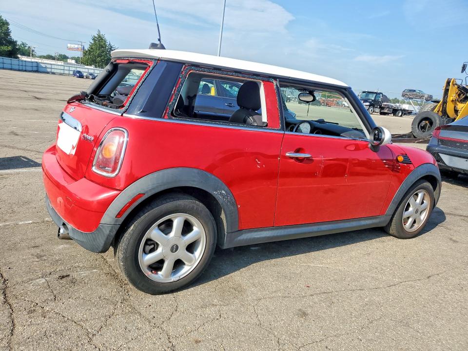 Продажа на аукционе авто 2007 Mini Cooper, vin: WMWMF33557TT51758, номер лота: 59633196
