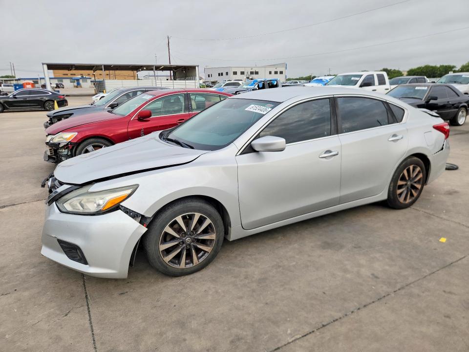 Продажа на аукционе авто 2017 Nissan Altima, vin: 1N4AL3AP2HC157389, номер лота: 61524406