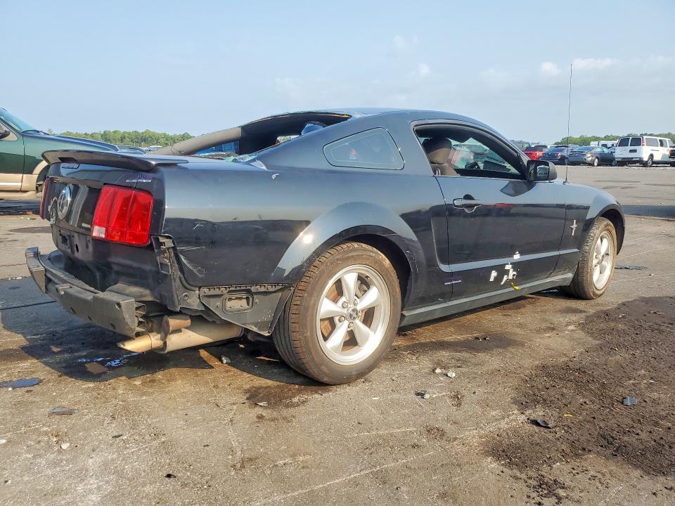 Продажа на аукционе авто 2007 Ford Mustang, vin: 1ZVHT80N775366889, номер лота: 61394546