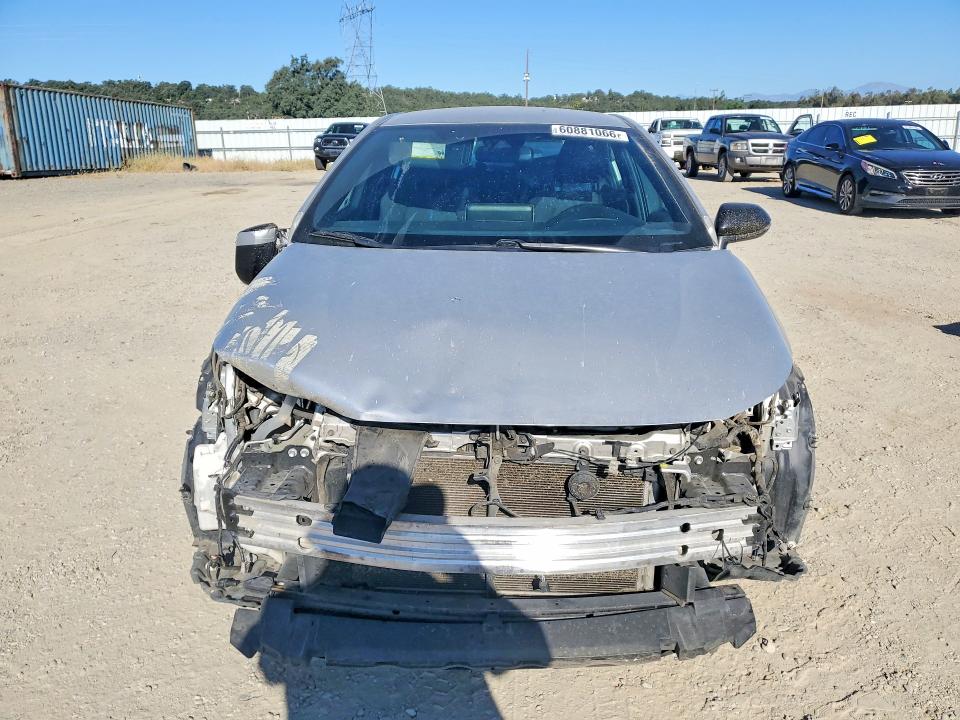 60881066 :رقم المزاد ، 5YFS4MCE4MP064050 vin ، 2021 Toyota Corolla مزاد بيع