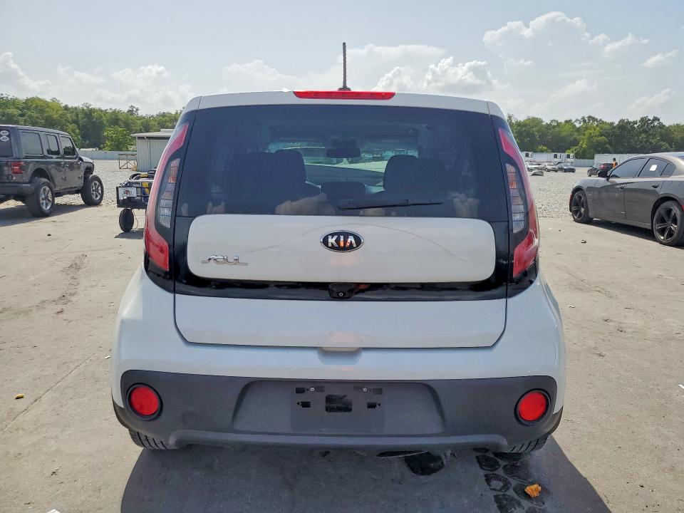 Aukcja sprzedaży 2018 Kia Soul, vin: KNDJN2A22J7574352, numer aukcji: 60655106