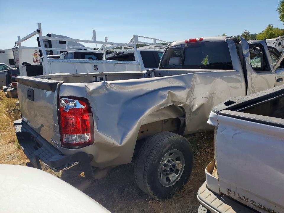 61151036 :رقم المزاد ، 1GTHK89689E142180 vin ، 2009 Gmc Sierra مزاد بيع