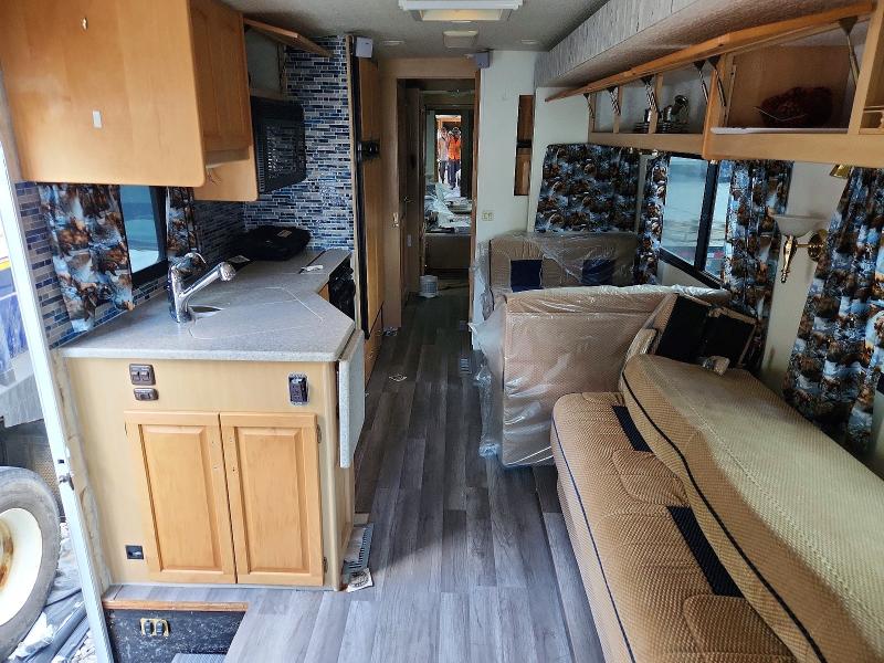 Продаж на аукціоні авто 2004 Winnebago Suncruiser, vin: 5B4MP67G543379963, номер лоту: 61381626