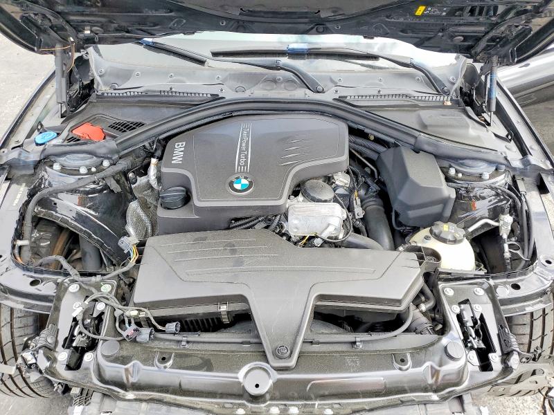2017 Bmw 320 მანქანა იყიდება აუქციონზე, vin: WBA8E1G39HNU18885, აუქციონის ნომერი: 61586476