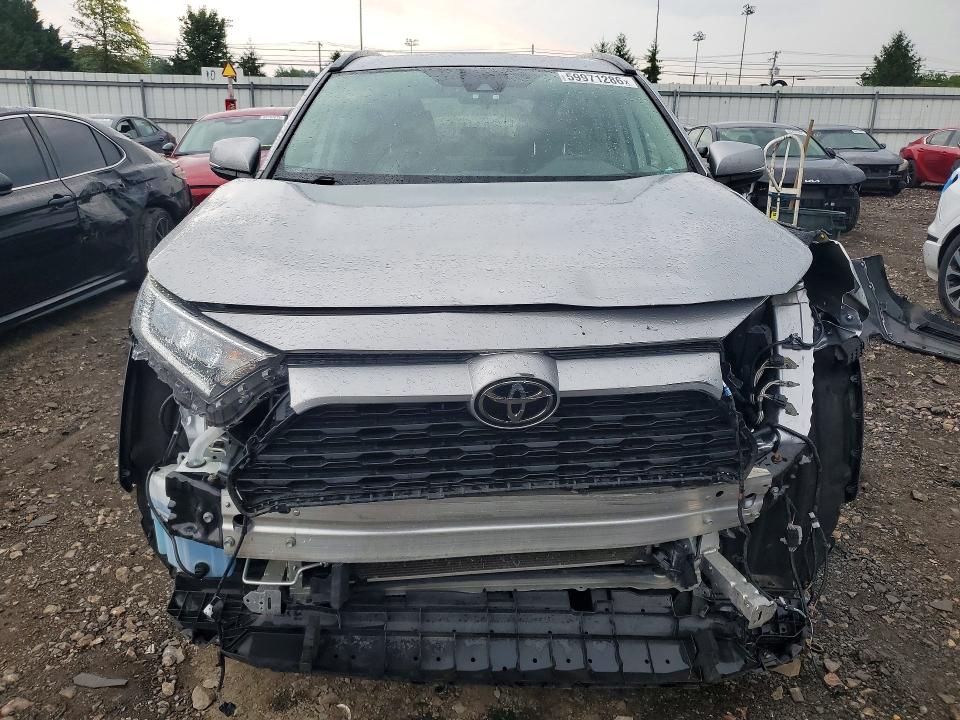 2021 Toyota Rav4 მანქანა იყიდება აუქციონზე, vin: 2T3W1RFV6MC142645, აუქციონის ნომერი: 59971286