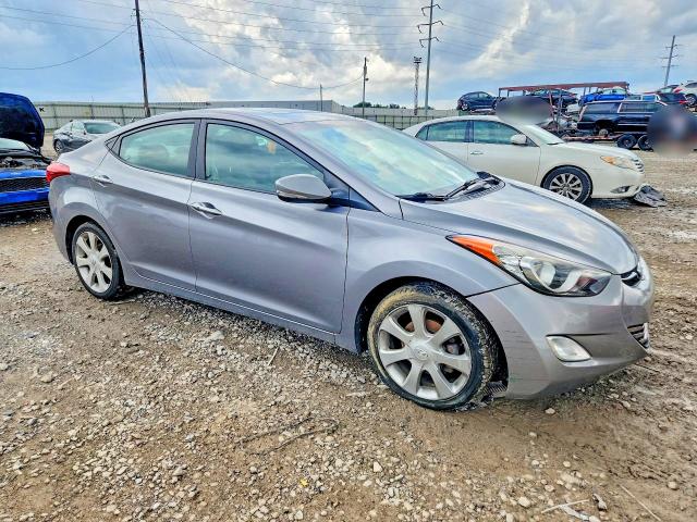 61124646 :رقم المزاد ، KMHDH4AE7DU635352 vin ، 2013 Hyundai Elantra مزاد بيع