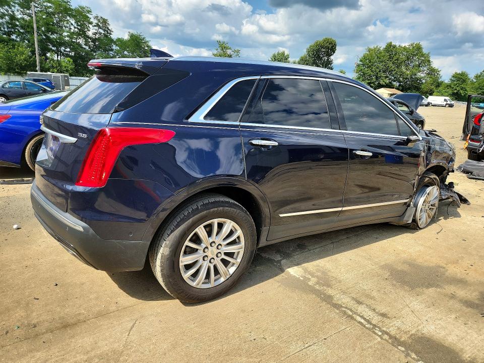 63300326 :رقم المزاد ، 1GYKNARS3HZ120090 vin ، 2017 Cadillac Xt5 مزاد بيع
