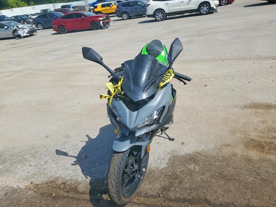 61603906 :رقم المزاد ، JKAEXKG16KDA30432 vin ، 2019 Kawasaki Ex400 مزاد بيع