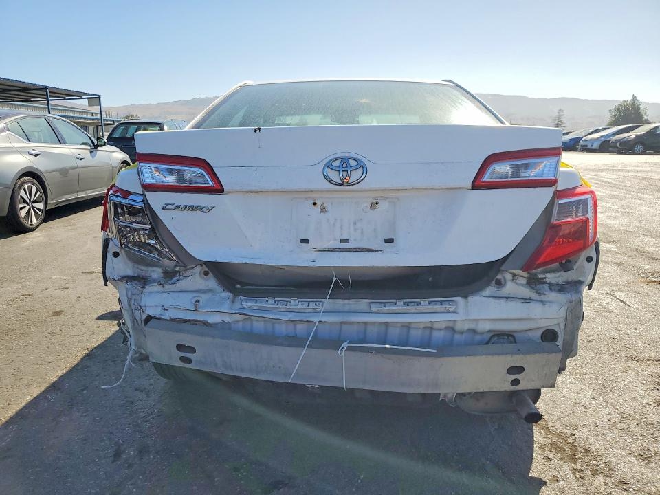 61622526 :رقم المزاد ، 4T4BF1FK9DR325557 vin ، 2013 Toyota Camry مزاد بيع