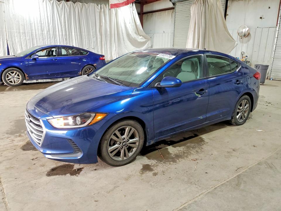 61031736 :رقم المزاد ، 5NPD84LF3HH107432 vin ، 2017 Hyundai Elantra مزاد بيع