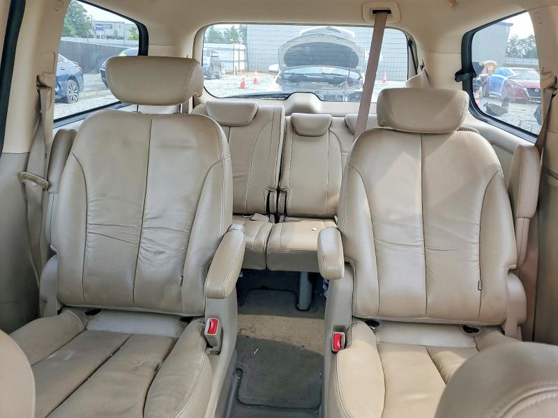 62328156 :رقم المزاد ، KNDMH4C35A6359365 vin ، 2010 Kia Sedona مزاد بيع