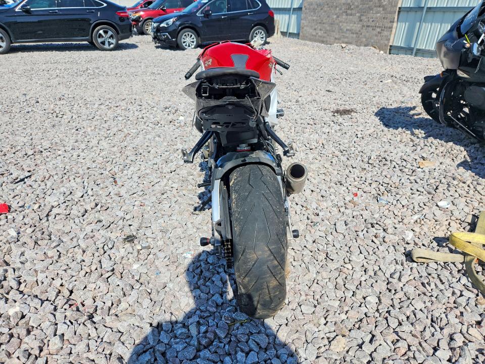 Продажа на аукционе авто 2015 Bmw S 1000, vin: WB10D2108FZ351397, номер лота: 61029326