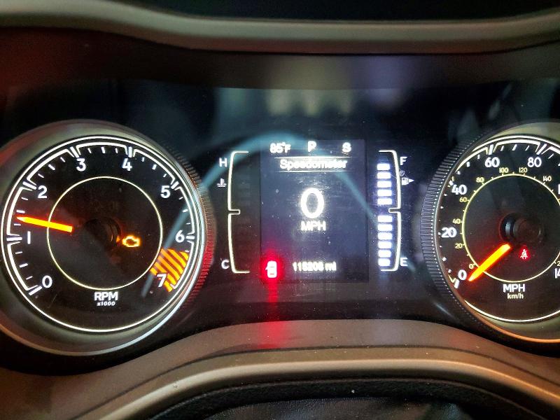 62666416 :رقم المزاد ، 1C4PJMCB3FW715358 vin ، 2015 Jeep Cherokee مزاد بيع