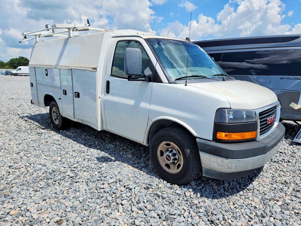 57824386 :رقم المزاد ، 1GD07RF78N1176814 vin ، 2022 Gmc Savana مزاد بيع
