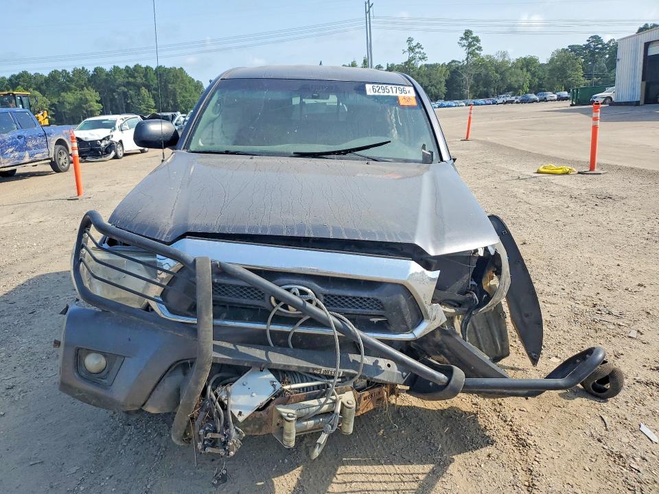 2015 Toyota Tacoma მანქანა იყიდება აუქციონზე, vin: 5TFUU4EN8FX145062, აუქციონის ნომერი: 62951796