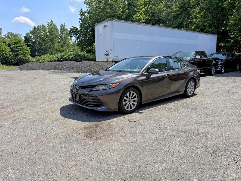 2018 Toyota Camry მანქანა იყიდება აუქციონზე, vin: 4T1B11HK9JU577102, აუქციონის ნომერი: 61214676