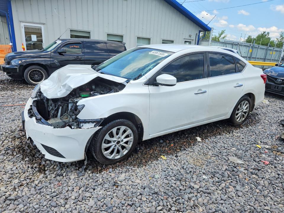 60961506 :رقم المزاد ، 3N1AB7AP3JY265928 vin ، 2018 Nissan Sentra مزاد بيع