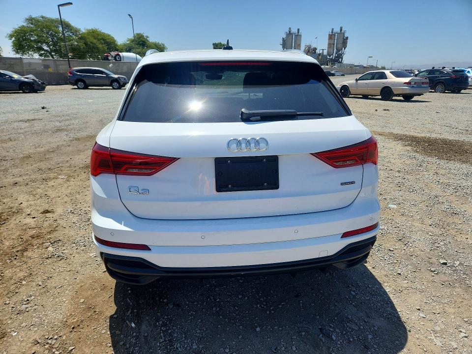 Продаж на аукціоні авто 2021 Audi Q3, vin: WA1DECF39M1137955, номер лоту: 61400856