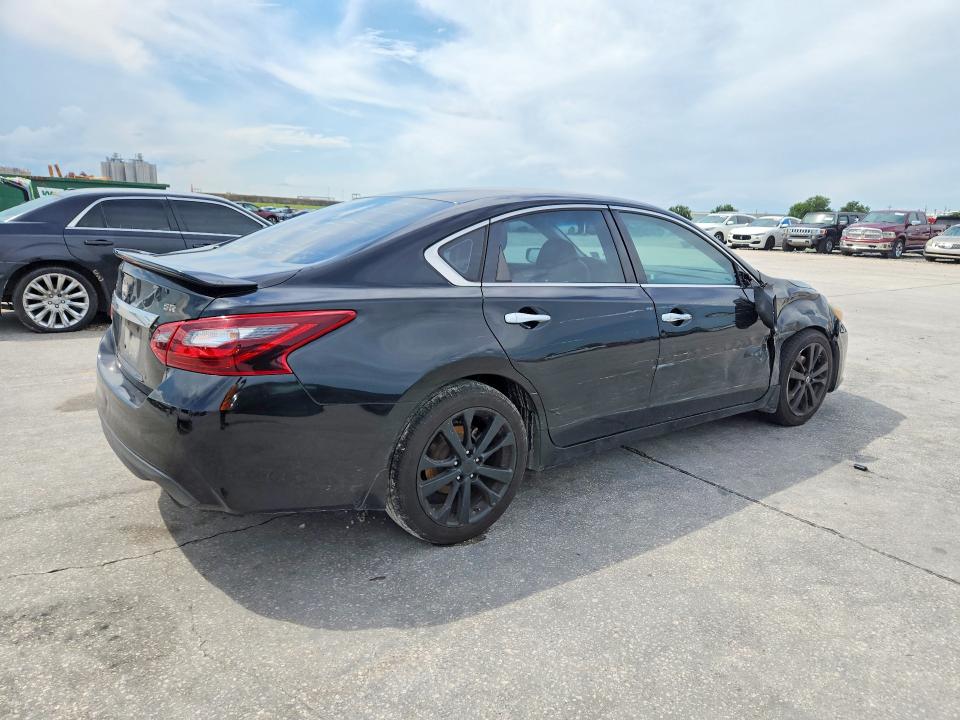 2017 Nissan Altima მანქანა იყიდება აუქციონზე, vin: 1N4AL3AP1HC293285, აუქციონის ნომერი: 59255886