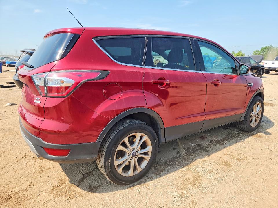 61000476 :رقم المزاد ، 1FMCU0GD9HUA36747 vin ، 2017 Ford Escape مزاد بيع